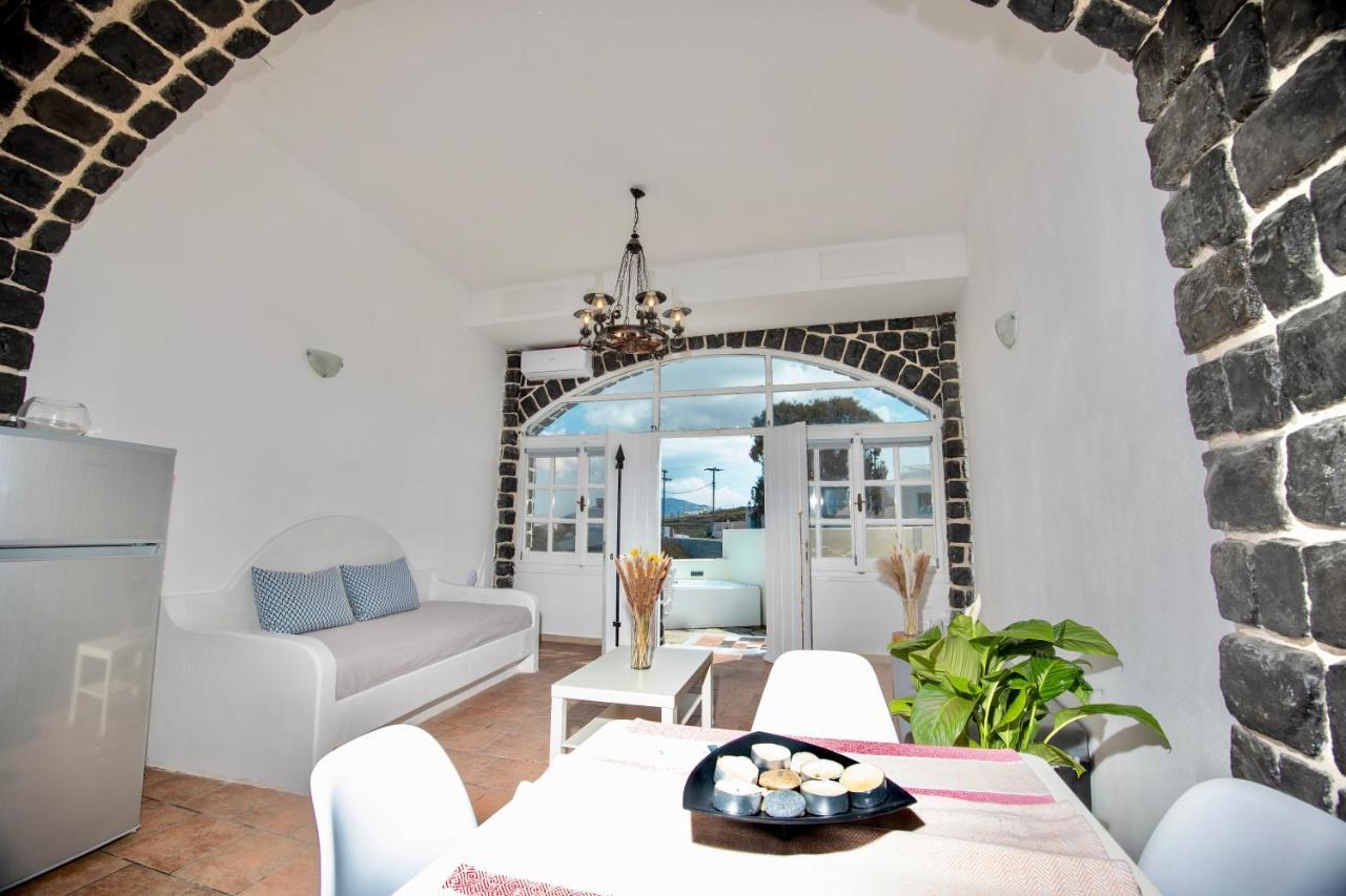 Dawn Suites Santorini Vourvoúlos 외부 사진